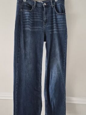 Wide-Leg Jeans in Dark Blue Denim